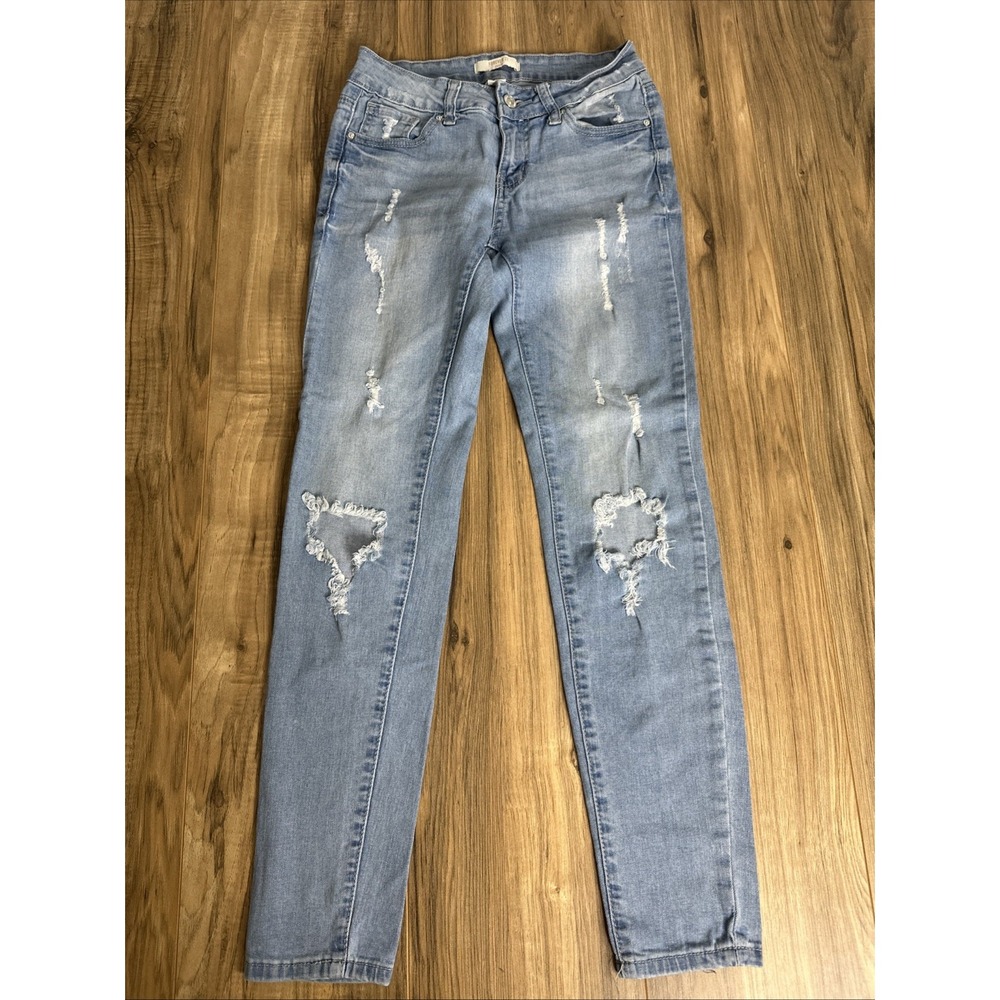 Forever 21 Women's Skinny Jeans Denim Size 26 Ripped Light Wash Blue